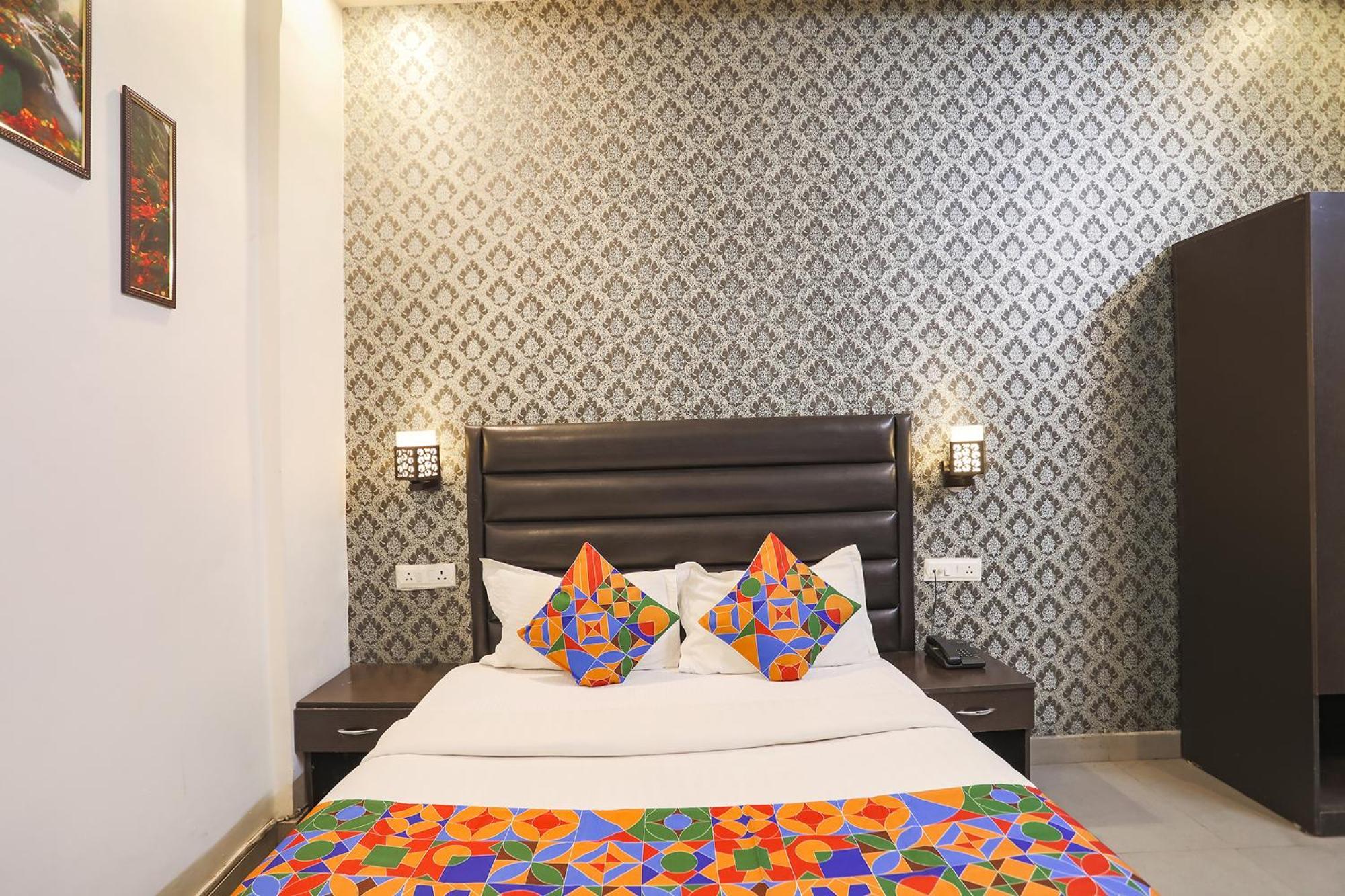 Fabhotel The Diamond Ghaziabad Exterior photo